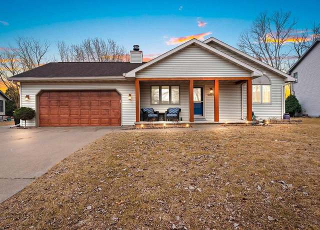 Property at 2837 Schaefer Cir, Appleton, WI 54915, 3 beds, 2 baths