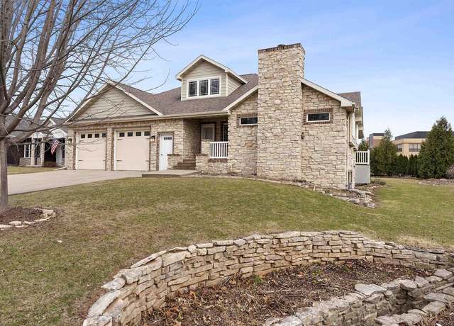 Property at 1499 Fox River Dr, De Pere, WI 54115, 3 beds, 2 baths