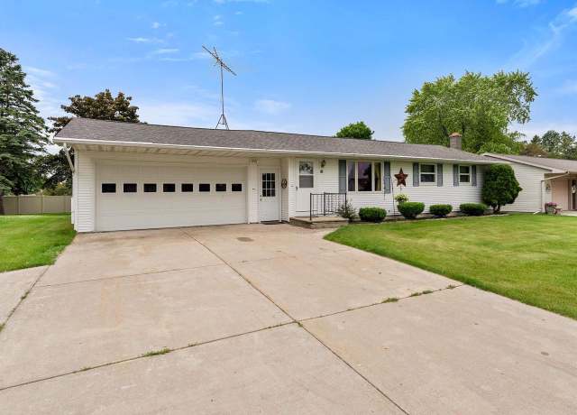Property at 55 Villa Heights Ct, Algoma, WI 54201, 3 beds, 1 bath