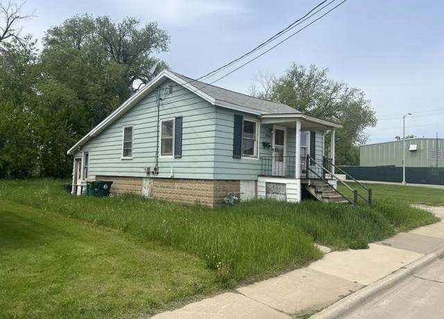 Property at 244 Satterlee St, Fond Du Lac, WI 54935, 2 beds, 1 bath