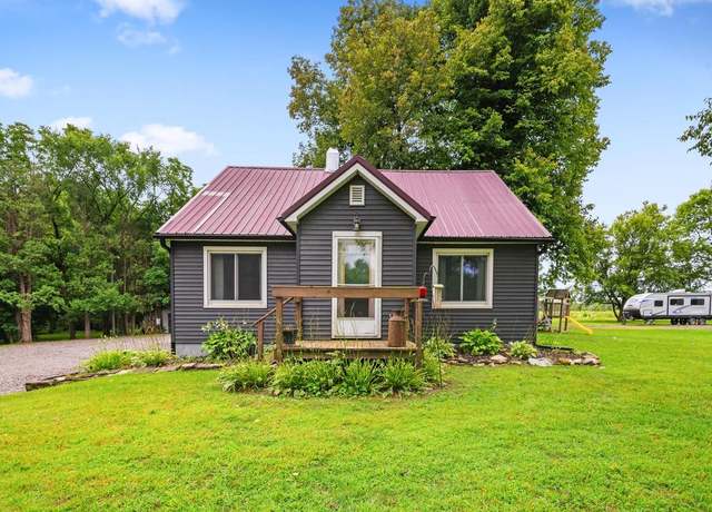 Property at 4599 Geano Beach Rd, Little Suamico, WI 54141, 3 beds, 1 bath