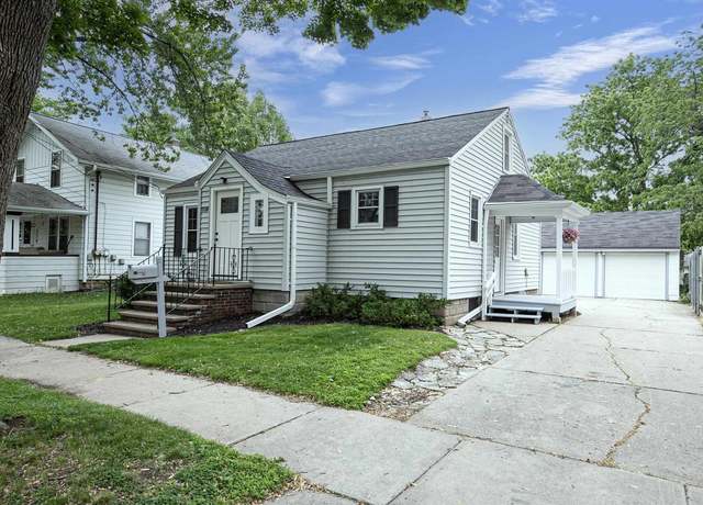 Property at 318 N Outagamie St, Appleton, WI 54914, 3 beds, 1 bath