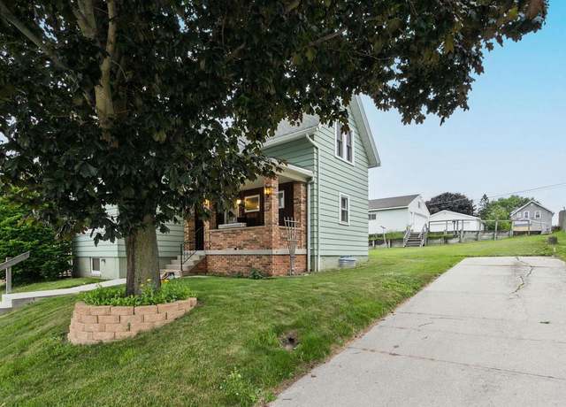 Property at 1301 S 24th St, Sheboygan, WI 53081, 3 beds, 1 bath