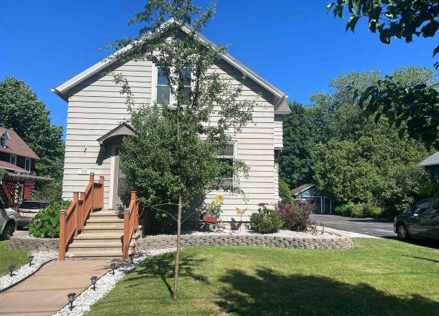 Property at 338 State St, Marinette, WI 54143, 4 beds, 1.5 baths