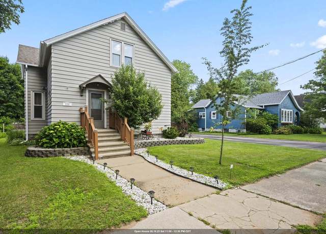 Property at 338 State St, Marinette, WI 54143, 4 beds, 1.5 baths