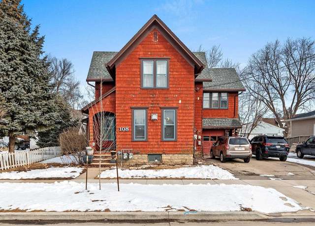 Property at 108 E Atlantic St, Appleton, WI 54911, 4 beds, 2.5 baths