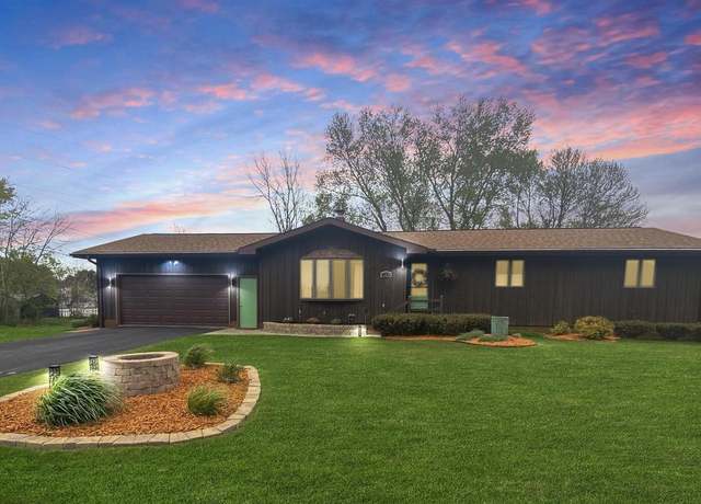 Property at 3309 Parkdale Dr, Marinette, WI 54143, 3 beds, 2.5 baths
