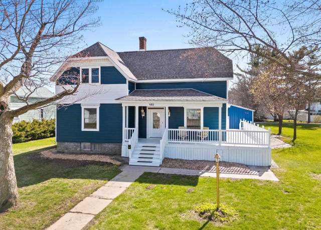 Property at 180 S Beebe Ave, Peshtigo, WI 54157, 4 beds, 2.5 baths