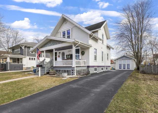 Property at 1109 W Harris St, Appleton, WI 54914, 4 beds, 1 bath