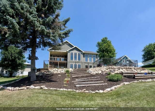 Property at 519 Park Ave, Little Chute, WI 54140, 4 beds, 2.5 baths