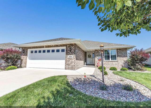 Property at 3826 Shore Crest Ln, Green Bay, WI 54311, 2 beds, 2 baths