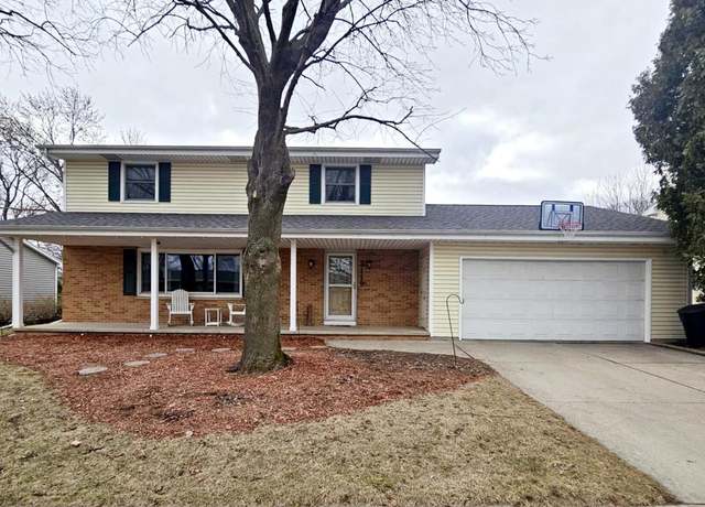 Property at 3119 N Peachtree Ln, Appleton, WI 54911, 4 beds, 2.5 baths