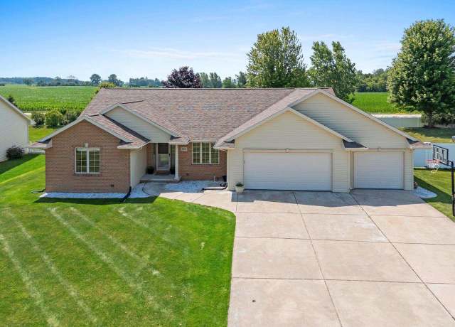 Property at 220 Cornellius Martin Ct, De Pere, WI 54115, 3 beds, 2 baths