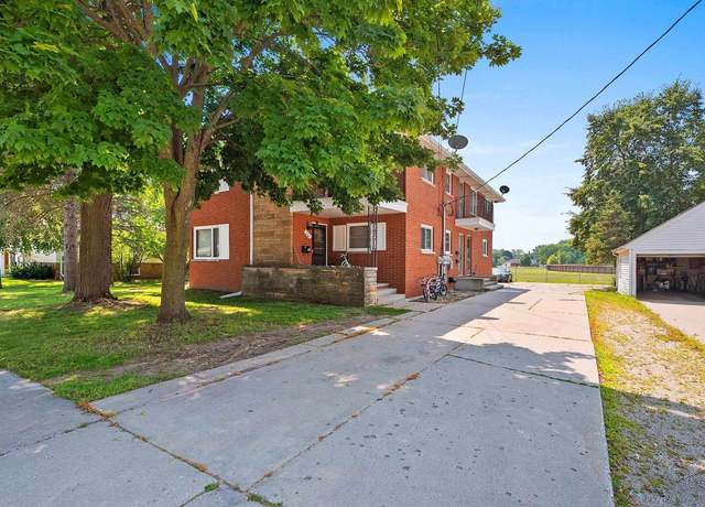 Property at 1468 Chicago St, De Pere, WI 54115, 6 beds, 4 baths