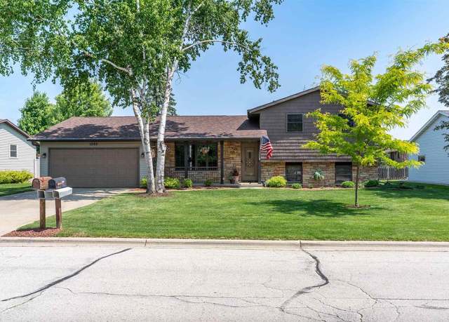 Property at 1360 Eminence St, Green Bay, WI 54313, 4 beds, 2 baths
