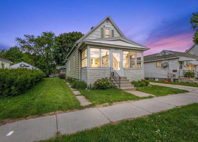 Property at 1509 Cedar St, Oshkosh, WI 54901, 3 beds, 1 bath