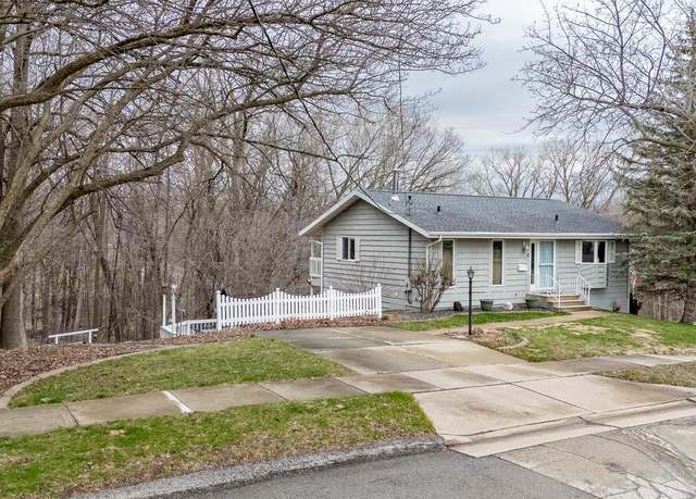 Property at 444 Glenview Ave, Combined Locks, WI 54113, 3 beds, 2 baths