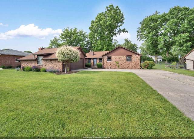 Property at 1763 Highview St, De Pere, WI 54115, 3 beds, 1.5 baths