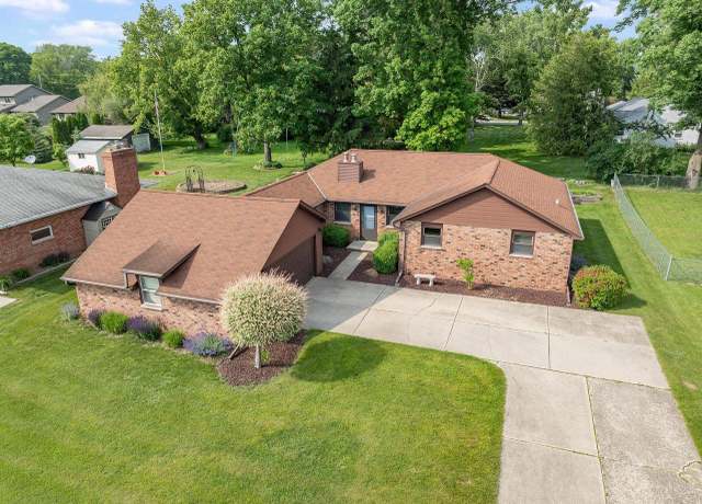 Property at 1763 Highview St, De Pere, WI 54115, 3 beds, 1.5 baths