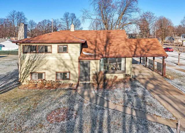Property at 1162 Shadow Ln, Green Bay, WI 54304, 2 beds, 1 bath