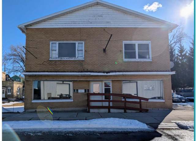 Property at 416 Harrison St, Kewaunee, WI 54216, 7 beds, 4 baths