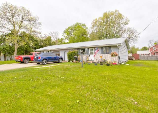 Property at 129 Luby Ave, Oconto, WI 54153, 6 beds, 2 baths