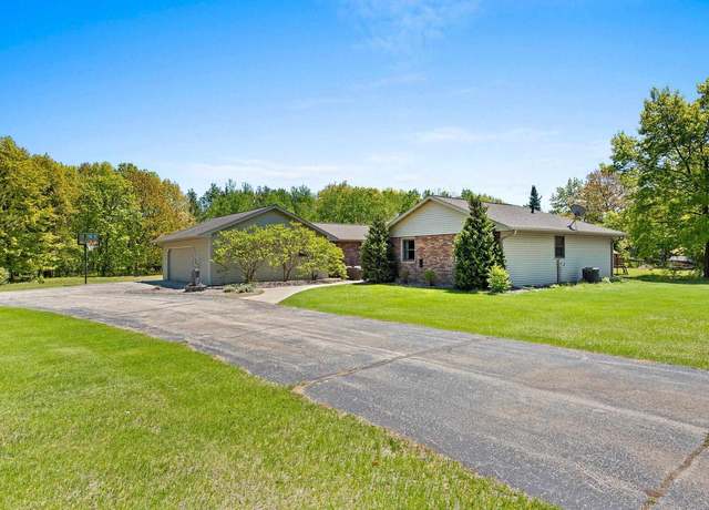 Property at 1649 Hazelwood Dr, Sobieski, WI 54171, 3 beds, 2.5 baths