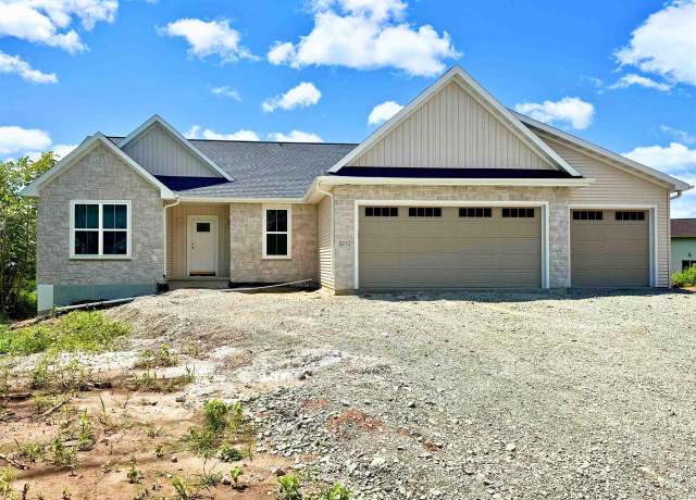 Property at 3212 Eclipse Dr, Green Bay, WI 54311, 4 beds, 3 baths