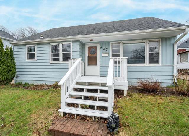 Property at 527 E Calumet St, Appleton, WI 54915, 4 beds, 2 baths