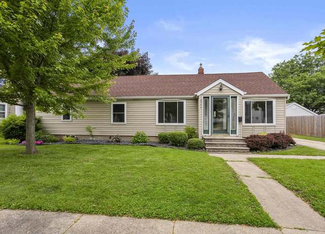 Property at 224 S John St, Kimberly, WI 54136, 3 beds, 2 baths