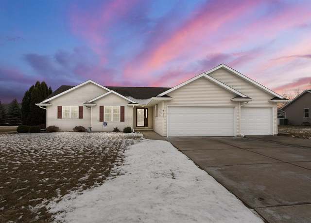 Property at W7025 Puls Farm Pl, Greenville, WI 54942, 3 beds, 2 baths