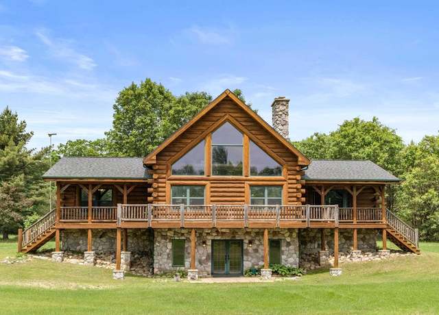 Property at W4380 Blackhawk Ave, Redgranite, WI 54970, 3 beds, 2 baths