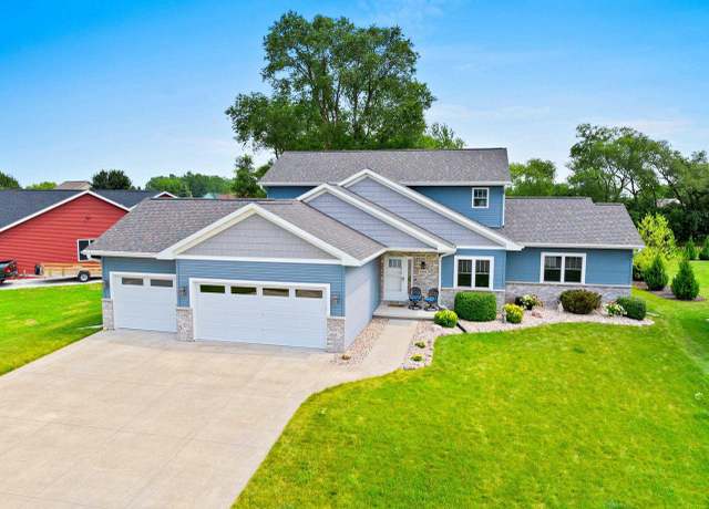 Property at 4294 N Crane Dr, Appleton, WI 54914, 4 beds, 3.5 baths