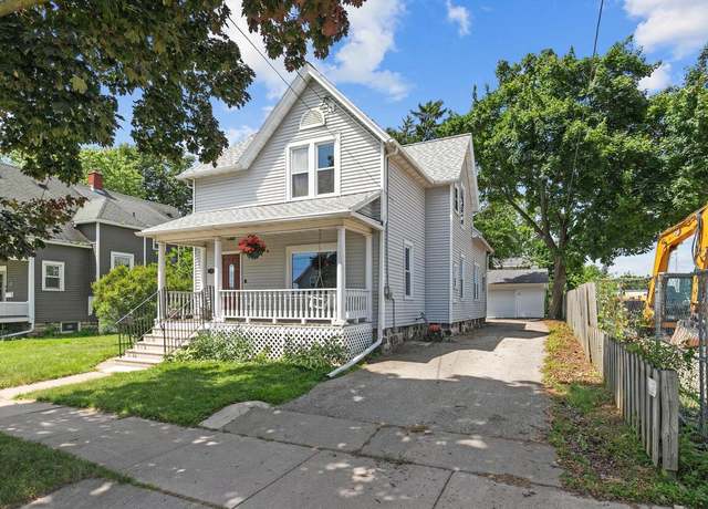 Property at 1209 N Lawe St, Appleton, WI 54911, 3 beds, 2 baths