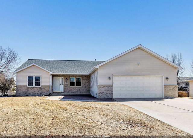 Property at 1169 Jordan Rd, De Pere, WI 54115, 4 beds, 3 baths