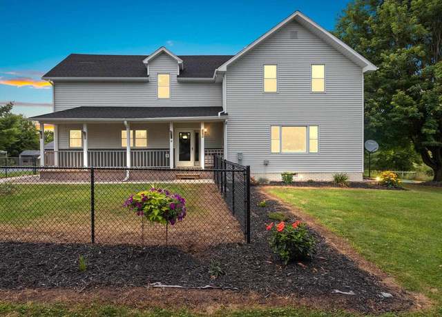 Property at W2526 Old 22 Rd, Cecil, WI 54111, 5 beds, 2 baths