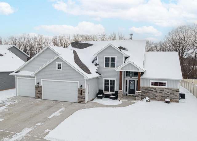 Property at N8732 Connor Cir, Menasha, WI 54952, 5 beds, 3.5 baths