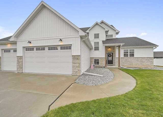 Property at 1928 Wizard Way, De Pere, WI 54115, 4 beds, 2.5 baths