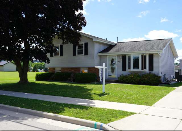 Property at 465 N Wall St, Denmark, WI 54208, 3 beds, 1.5 baths