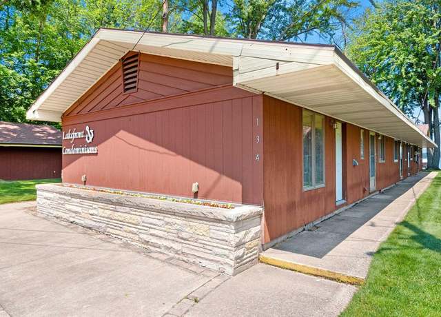 Property at W4392 Crystal Dr, Cecil, WI 54111, 1 bed, 1 bath