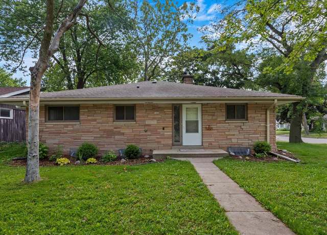 Property at 5404 N Bethmaur Ln, Milwaukee, WI 53209, 3 beds, 3 baths