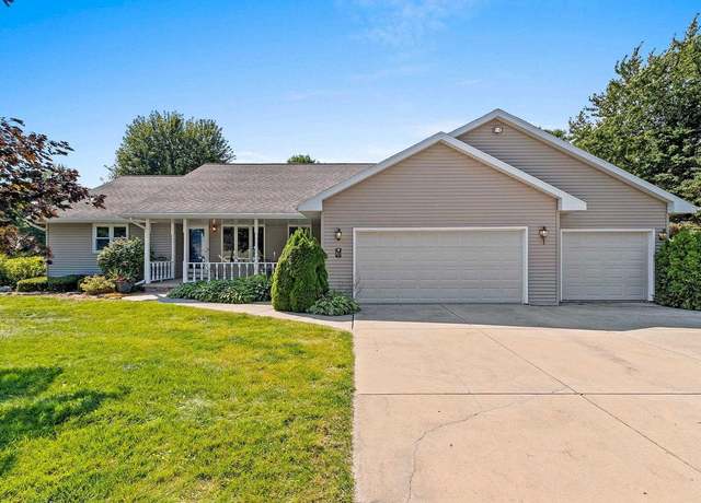 Property at 811 Krause Rd, Green Bay, WI 54313, 3 beds, 2 baths