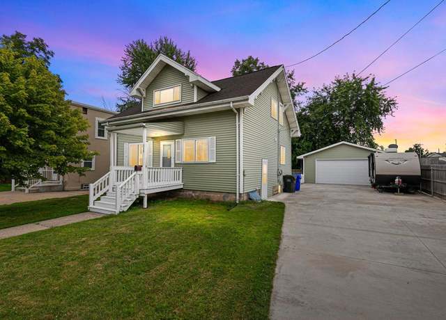 Property at 335 Taylor St, Kaukauna, WI 54130, 3 beds, 1.5 baths