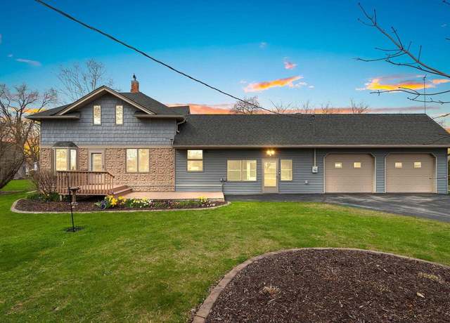 Property at 8640 County Hwy C, Sturgeon Bay, WI 54235, 3 beds, 3 baths