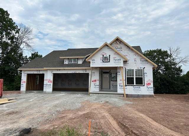 Property at 1633 Founders St, Neenah, WI 54956, 3 beds, 2 baths