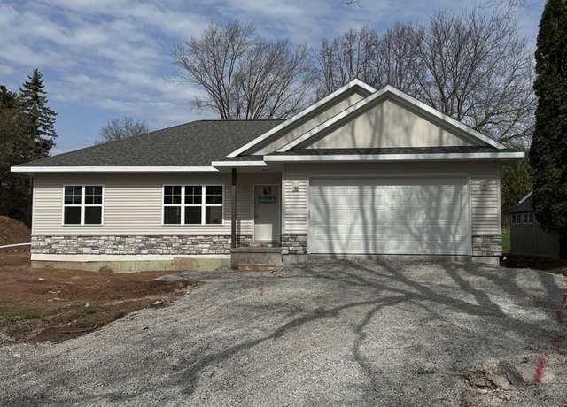 Property at 3150 East River Dr, Green Bay, WI 54301, 3 beds, 2 baths