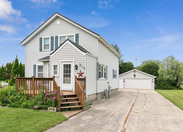 Property at 210 Manitowoc St, Reedsville, WI 54230, 4 beds, 2 baths