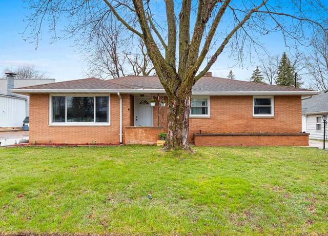 Property at 127 Williams St, Pulaski, WI 54162, 3 beds, 1 bath