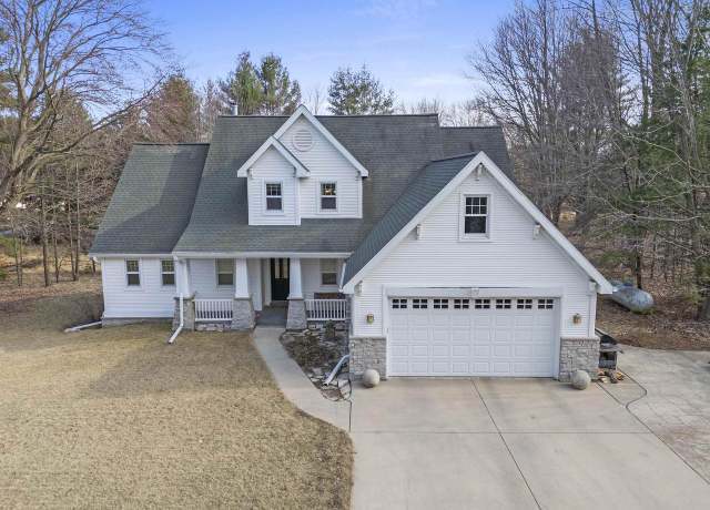 Property at 1229 Riverwood Ln, Sobieski, WI 02413, 3 beds, 2.5 baths