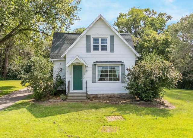 Property at 2780 Humboldt Rd, Green Bay, WI 54311, 3 beds, 2 baths